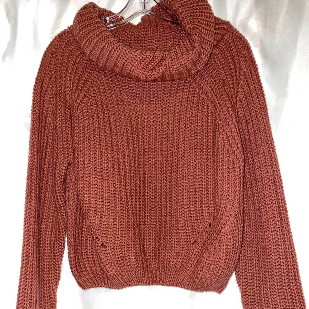 RUE21 DUSTY ROSE SWEATER
